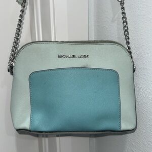 Michael Kors Cindy Colorblock LG Leather Crossbody(Celedon/Azure)